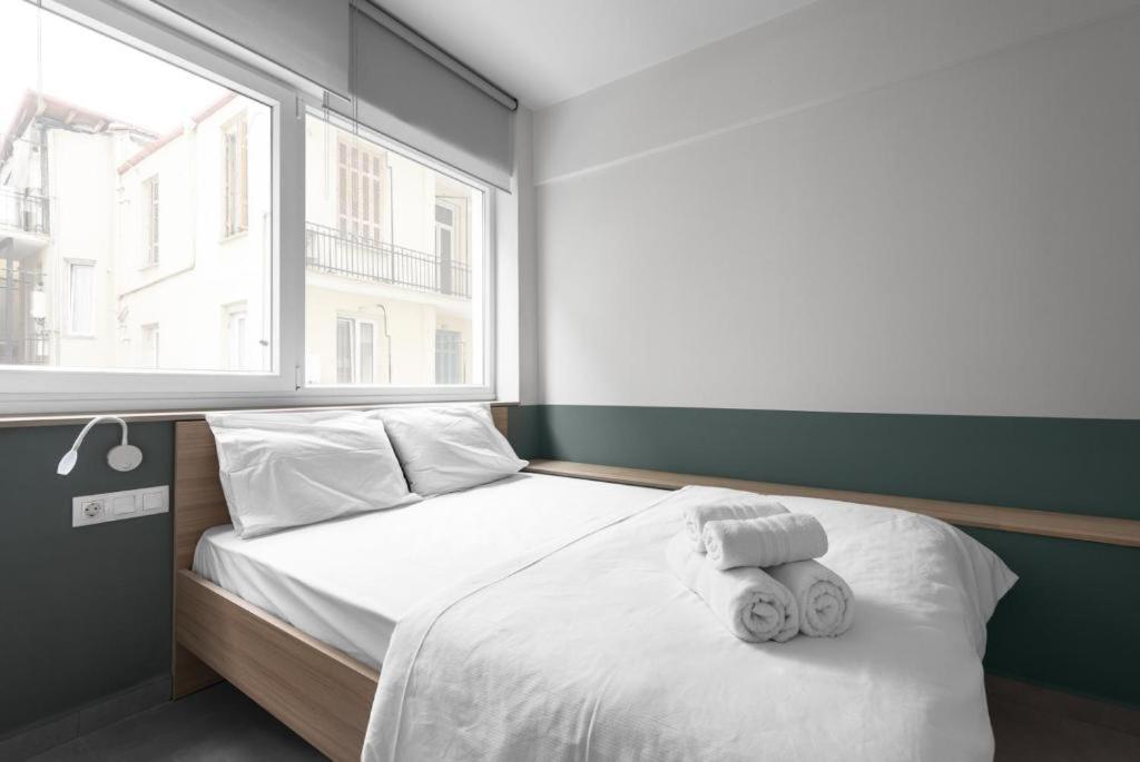 Big Apple Aprts, Nilie Hospitality Mgmt Apartment Солун Екстериор снимка