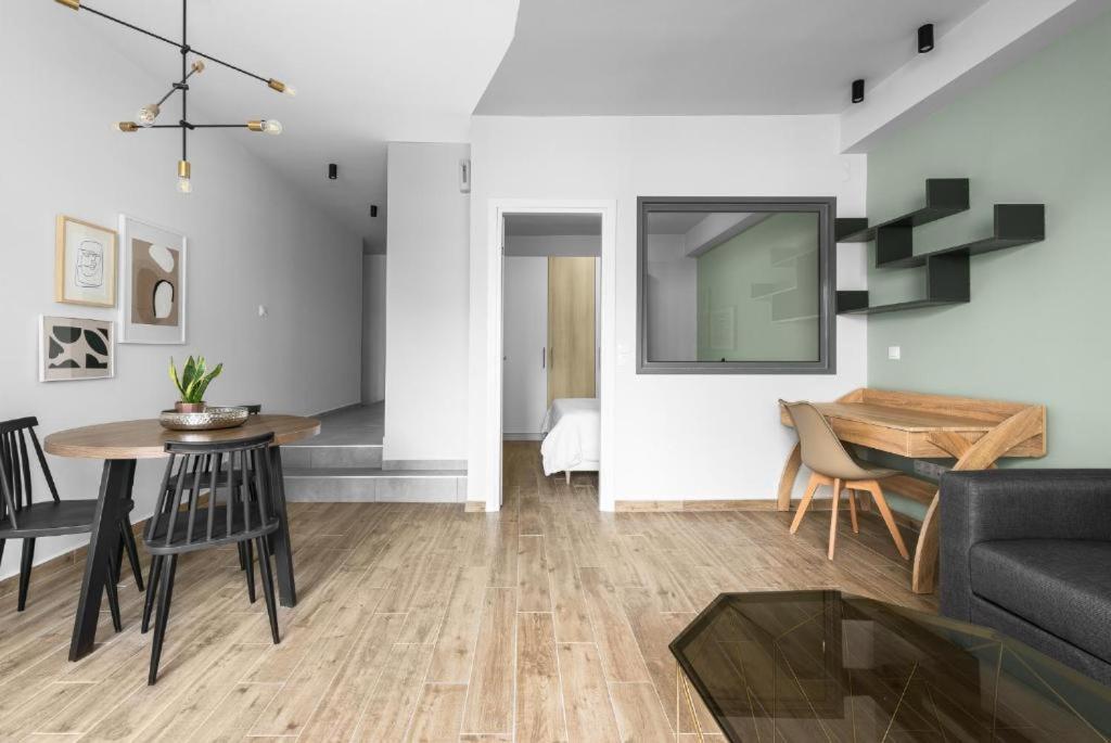 Big Apple Aprts, Nilie Hospitality Mgmt Apartment Солун Екстериор снимка