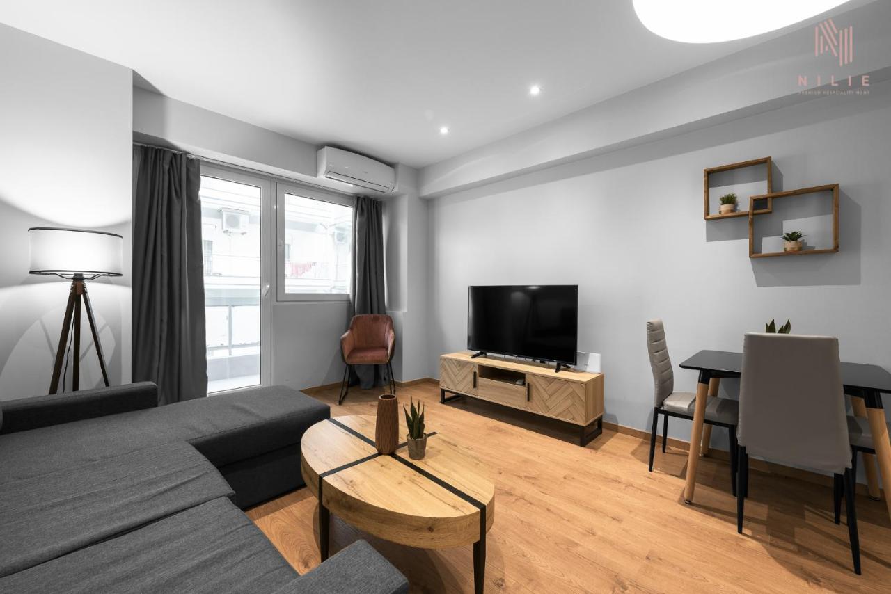 Big Apple Aprts, Nilie Hospitality Mgmt Apartment Солун Екстериор снимка