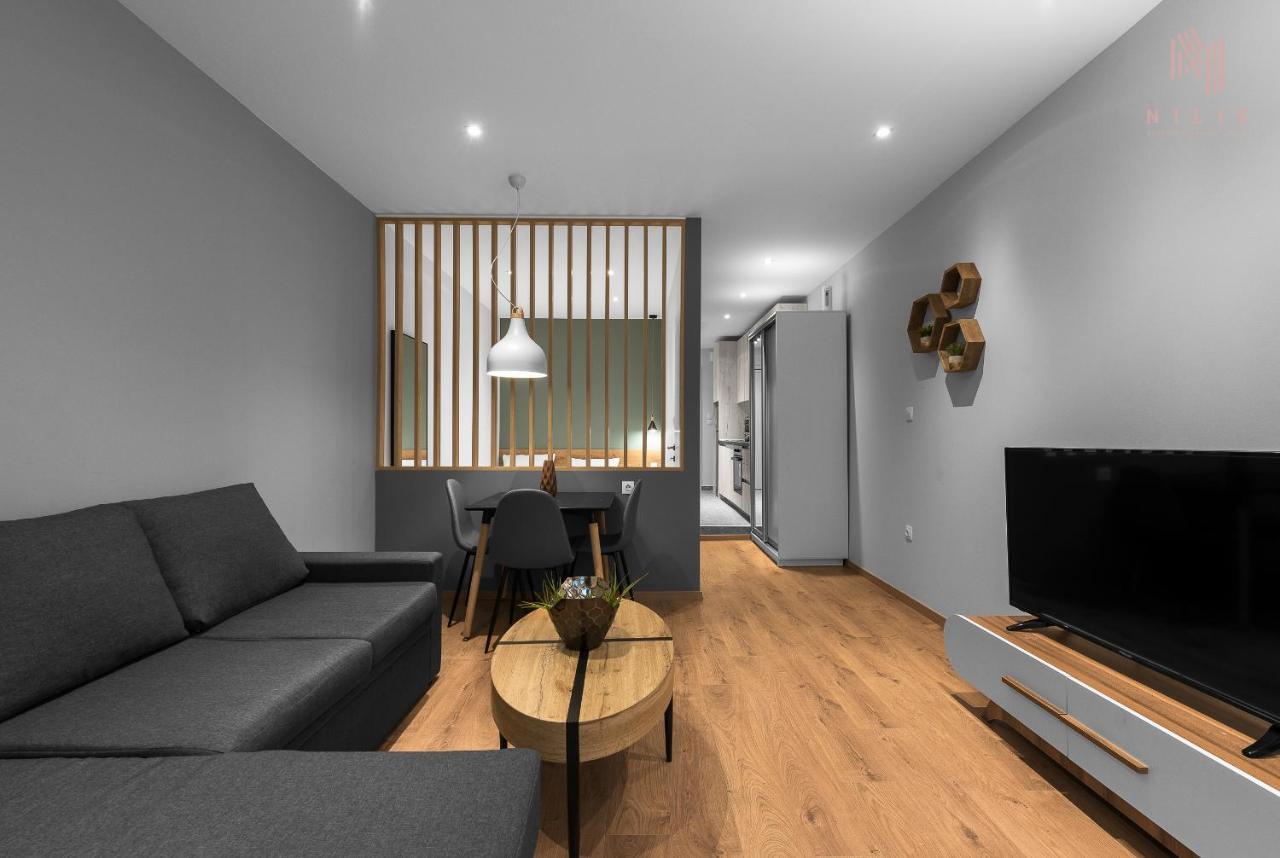 Big Apple Aprts, Nilie Hospitality Mgmt Apartment Солун Екстериор снимка
