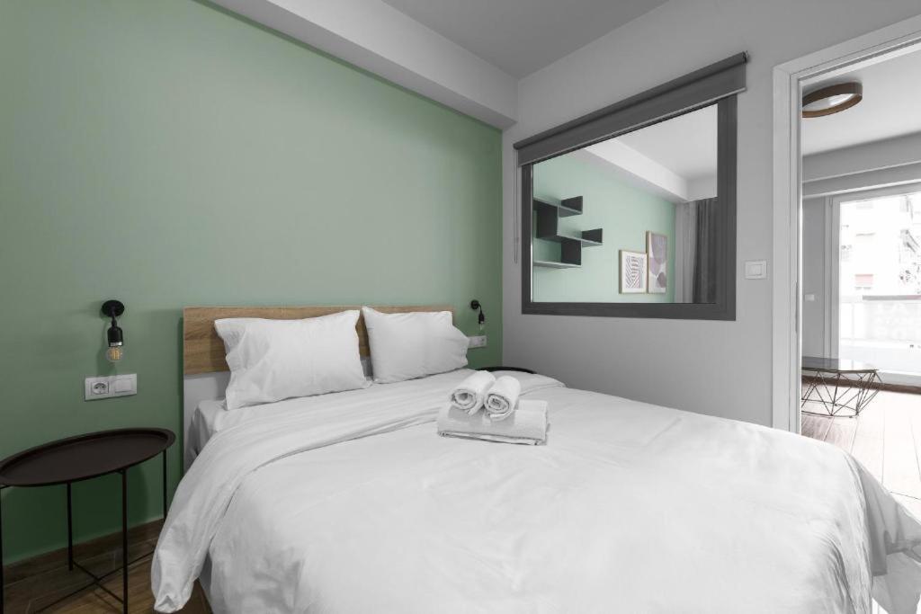 Big Apple Aprts, Nilie Hospitality Mgmt Apartment Солун Екстериор снимка