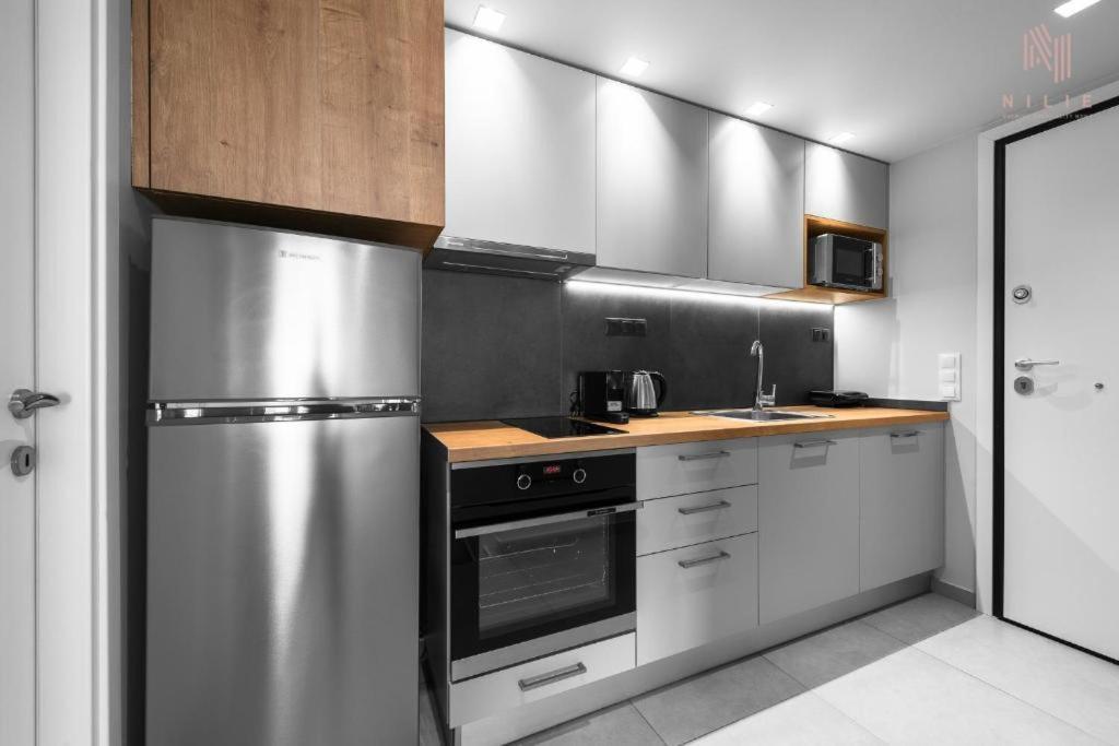 Big Apple Aprts, Nilie Hospitality Mgmt Apartment Солун Екстериор снимка