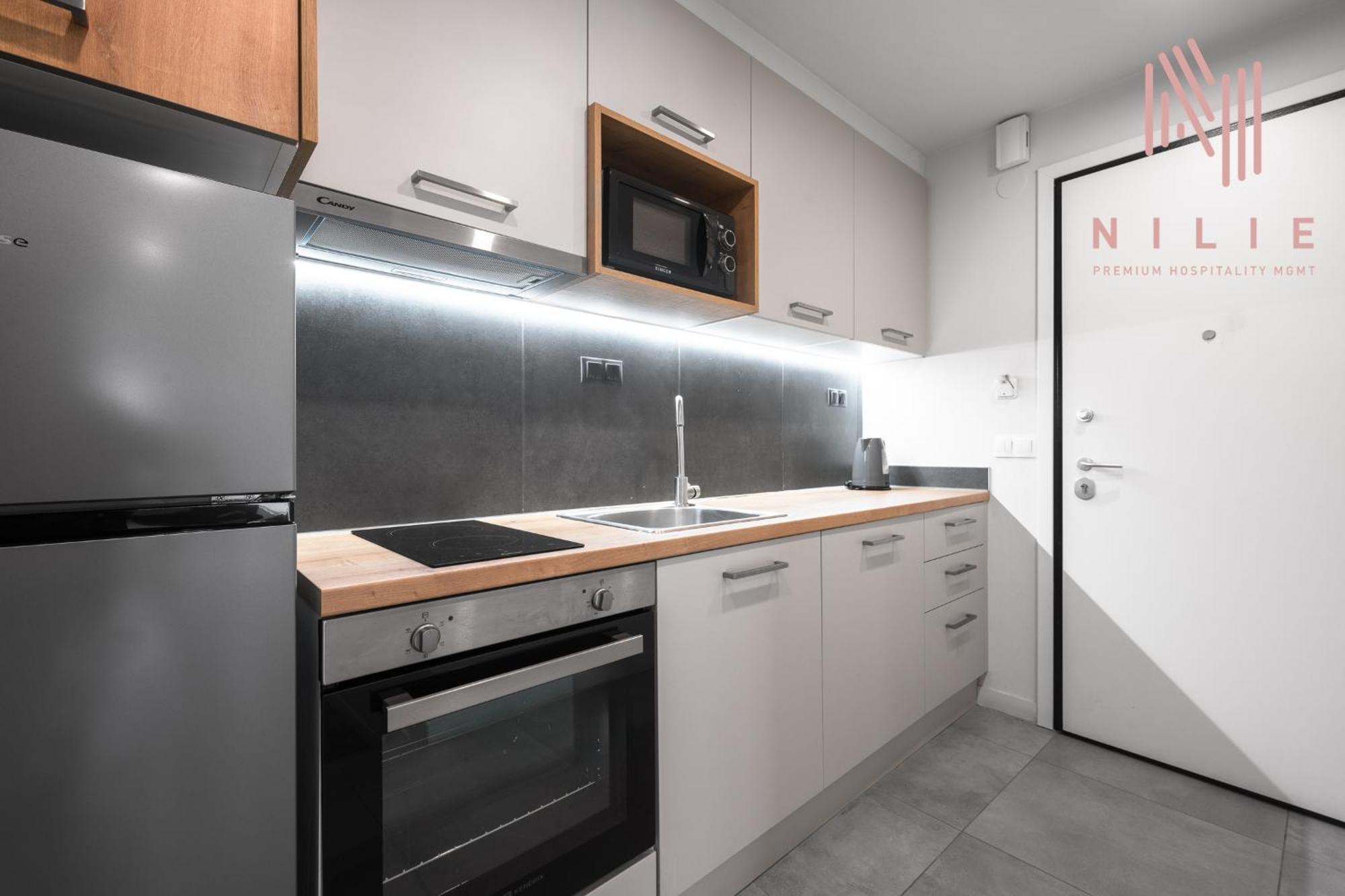 Big Apple Aprts, Nilie Hospitality Mgmt Apartment Солун Екстериор снимка