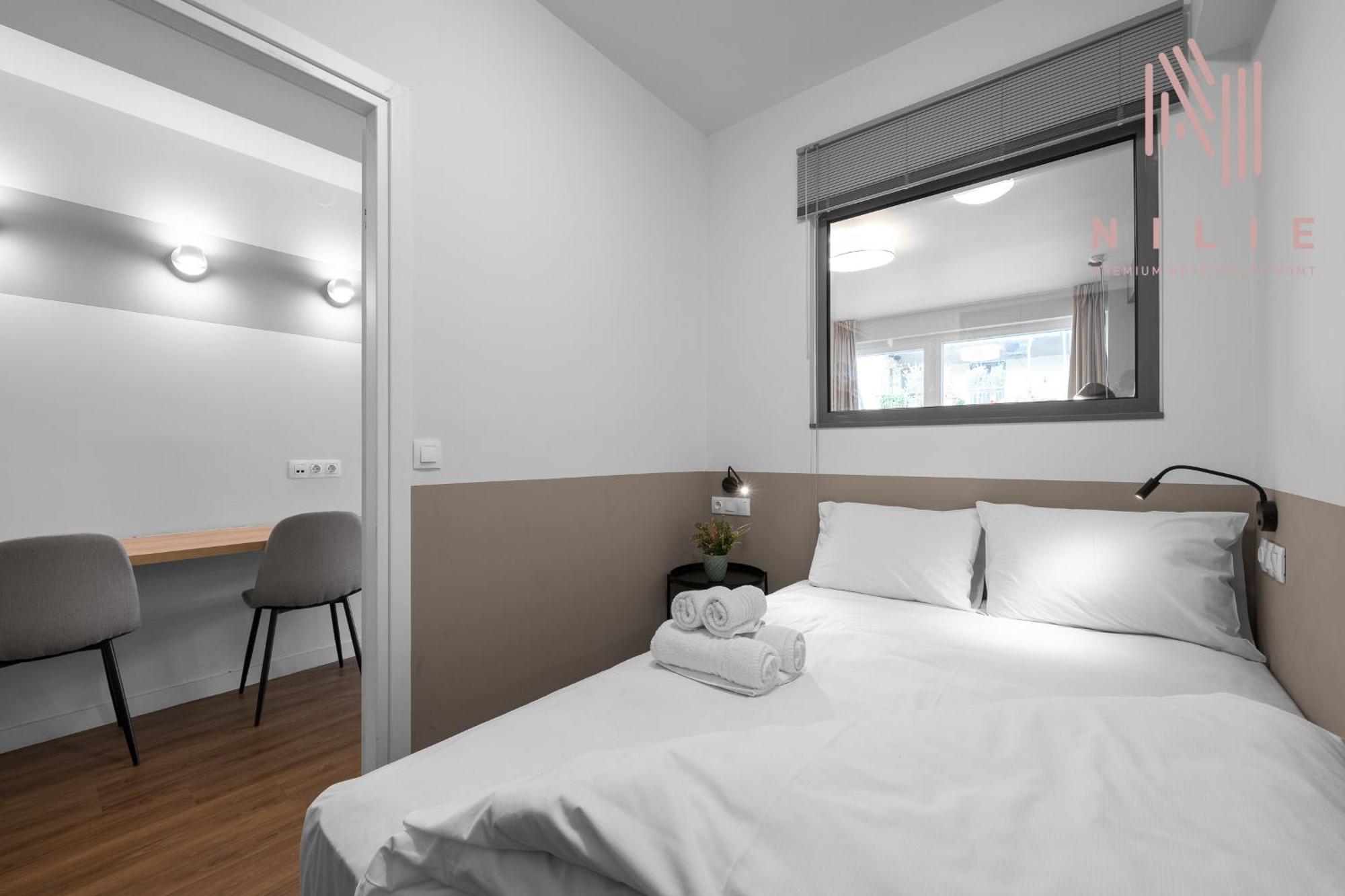 Big Apple Aprts, Nilie Hospitality Mgmt Apartment Солун Екстериор снимка