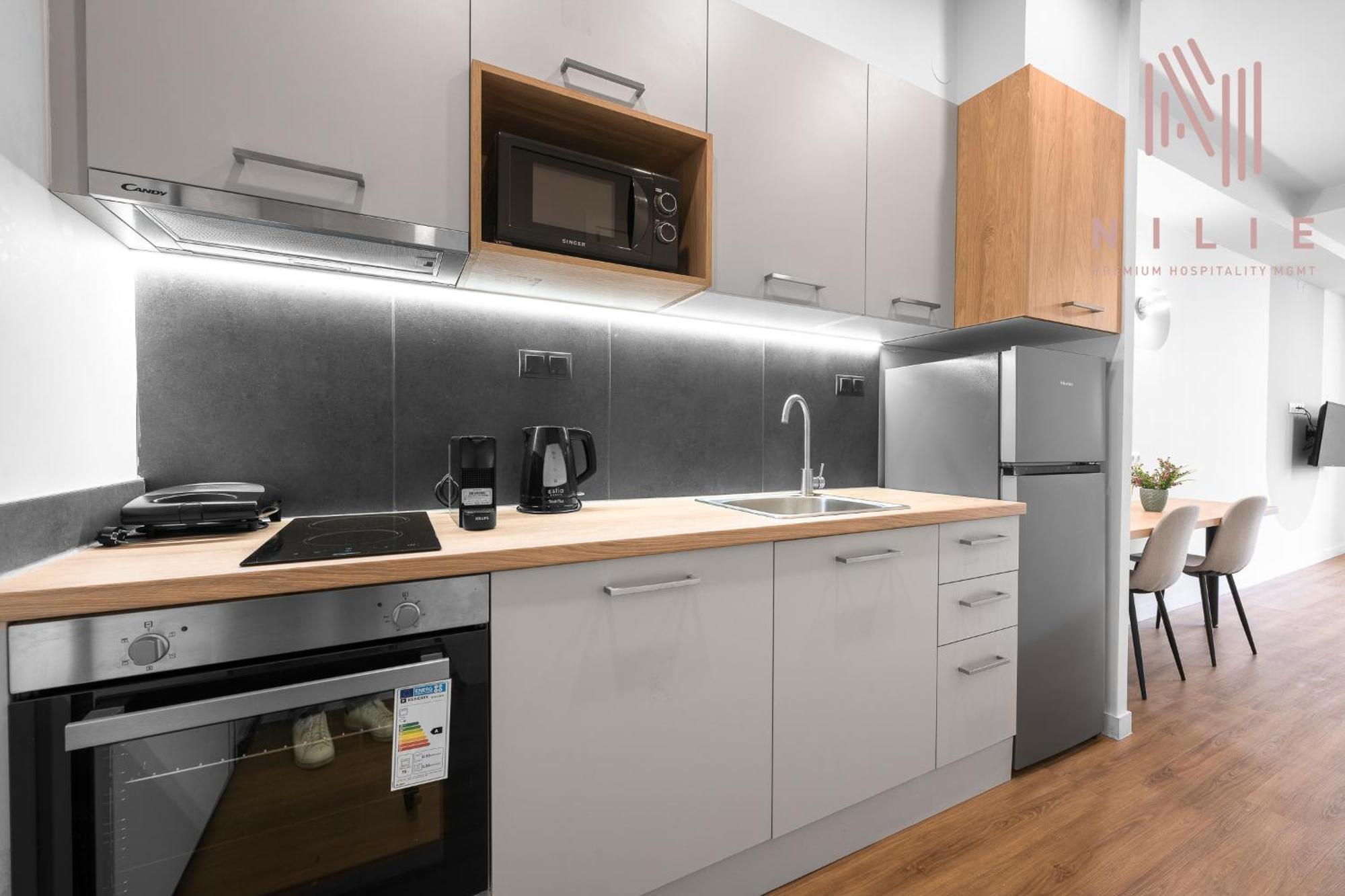 Big Apple Aprts, Nilie Hospitality Mgmt Apartment Солун Екстериор снимка