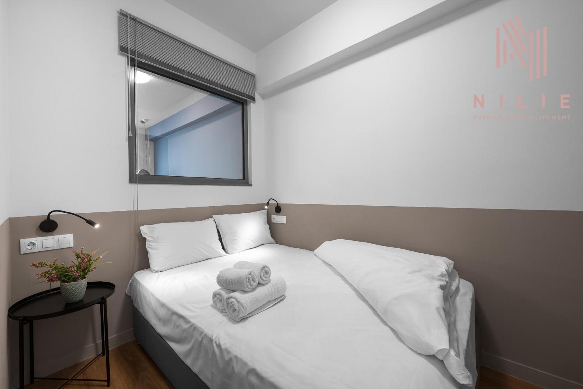 Big Apple Aprts, Nilie Hospitality Mgmt Apartment Солун Екстериор снимка